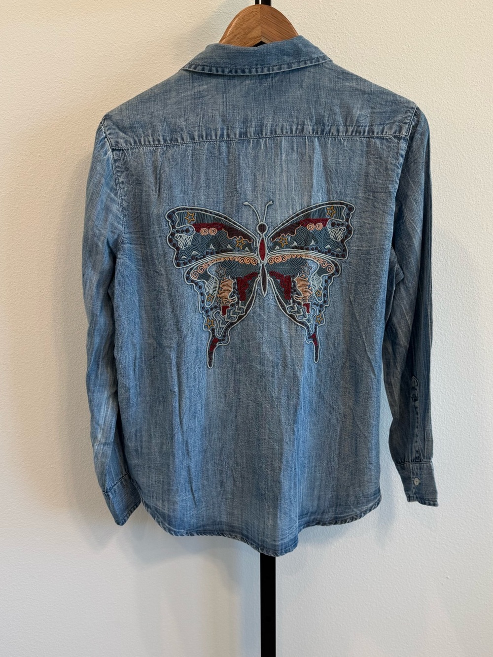 NWT Kyla Seo Embroidered Butterfly Denim Button-Down Shirt XS Boho Artsy Hippie